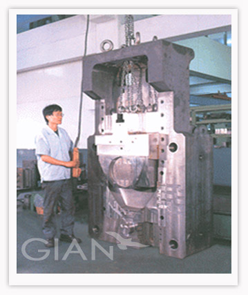 DIE CASTING MOLD GROSS WEIGHT OVER 28 TONS